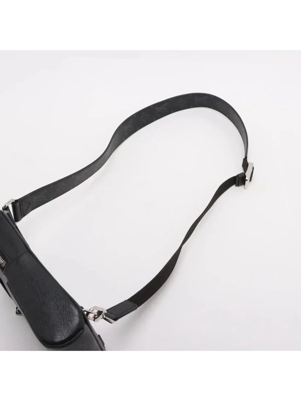 Louis Vuitton Taigarama Outdoor Sling Bag 2-Way Shoulder Bag